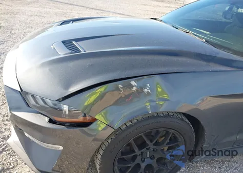 2019 Ford Mustang Ecoboost z USA, uszkodzony, nr VIN 1FA6P8TH8K5115253